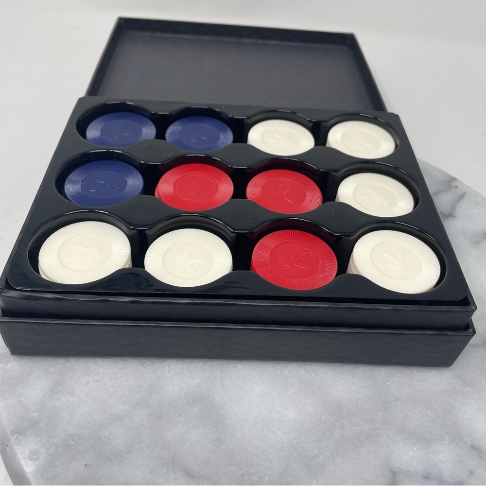 PLAYBOY Boxed Poker Kit - Picture 4 of 11